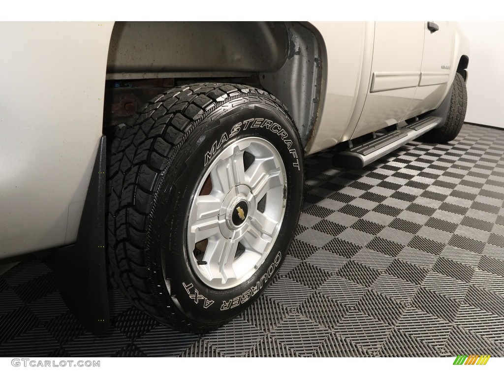 2009 Silverado 1500 LT Crew Cab 4x4 - Silver Birch Metallic / Ebony photo #18