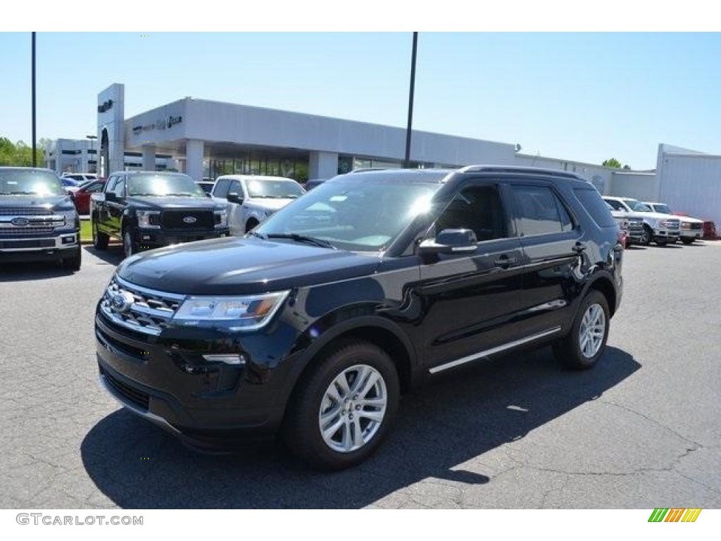 2018 Explorer XLT 4WD - Shadow Black / Ebony Black photo #4