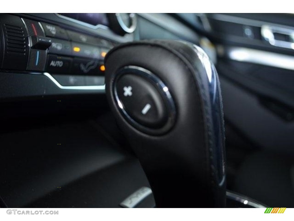 2018 Explorer XLT 4WD - Shadow Black / Ebony Black photo #17