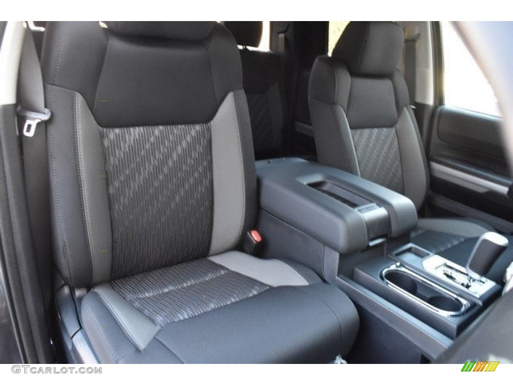 2018 Tundra SR5 Double Cab 4x4 - Magnetic Gray Metallic / Graphite photo #13