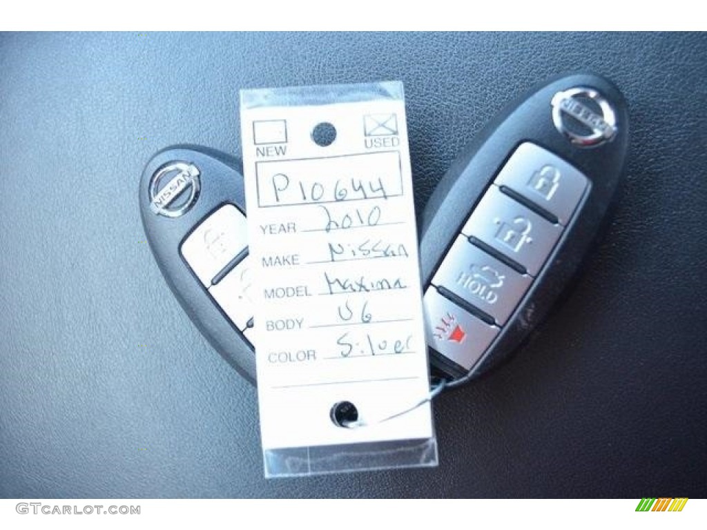 2010 Maxima 3.5 S - Radiant Silver / Charcoal photo #27