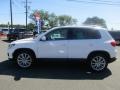 Candy White - Tiguan SE Photo No. 4