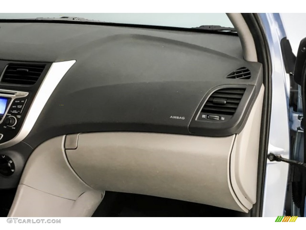 2012 Accent GS 5 Door - Clearwater Blue / Gray photo #23