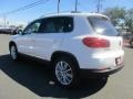 Candy White - Tiguan SE Photo No. 5