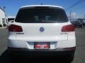 Candy White - Tiguan SE Photo No. 6