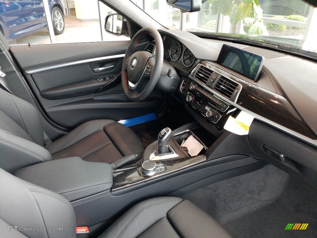 2018 3 Series 330i xDrive Sedan - Jet Black / Black photo #6