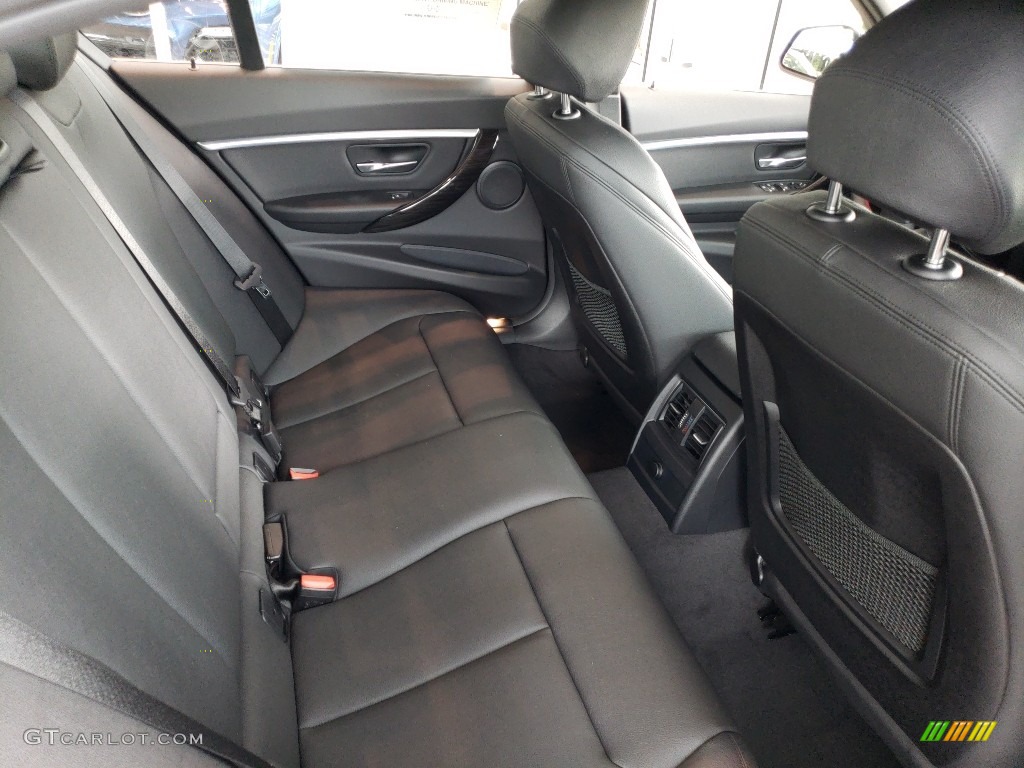 2018 3 Series 330i xDrive Sedan - Jet Black / Black photo #7