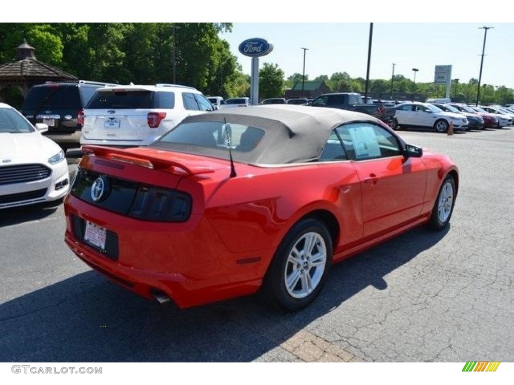 2013 Mustang V6 Premium Convertible - Race Red / Charcoal Black photo #3