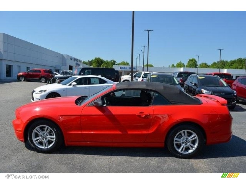 2013 Mustang V6 Premium Convertible - Race Red / Charcoal Black photo #5