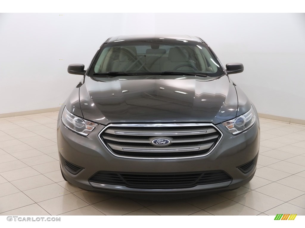 2015 Taurus SE - Magnetic Metallic / Dune photo #2