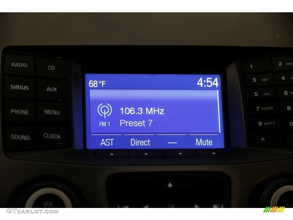 2015 Taurus SE - Magnetic Metallic / Dune photo #10