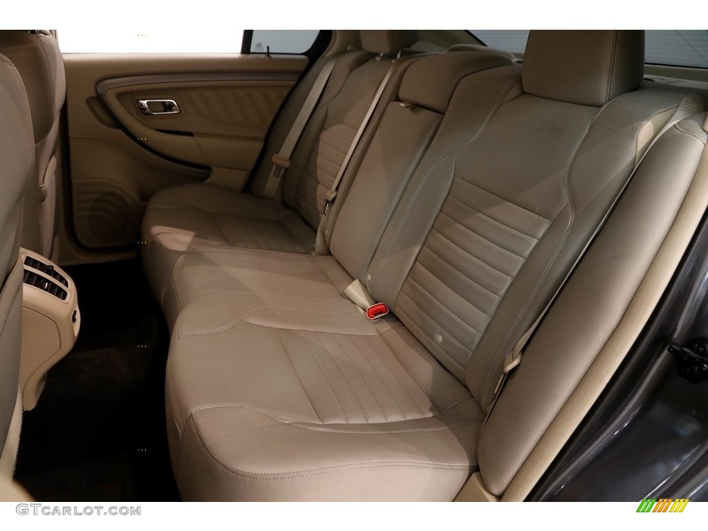 2015 Taurus SE - Magnetic Metallic / Dune photo #16