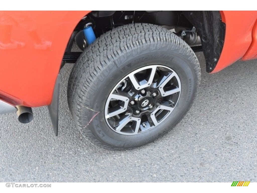 2018 Tundra SR5 CrewMax 4x4 - Inferno Orange / Black photo #34