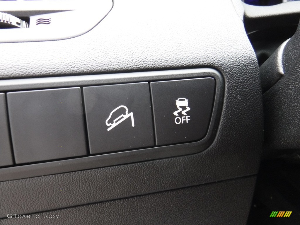 2012 Tucson GL - Diamond Silver / Black photo #14