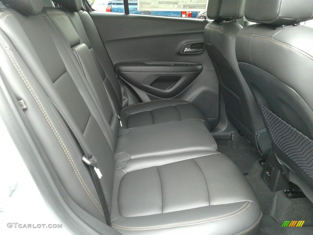 2018 Chevrolet Trax Premier Rear Seat Photos