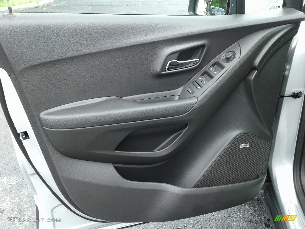 2018 Chevrolet Trax Premier Jet Black Door Panel Photo #127207542