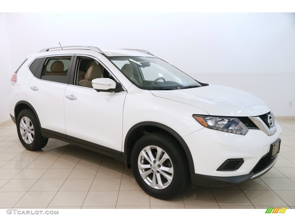 2014 Rogue SV AWD - Moonlight White / Almond photo #1