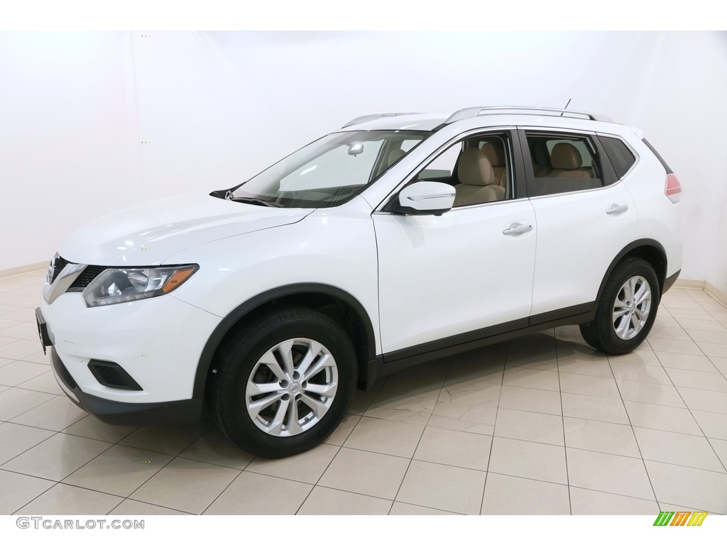 2014 Rogue SV AWD - Moonlight White / Almond photo #3