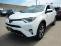 Super White - RAV4 XLE Photo No. 1