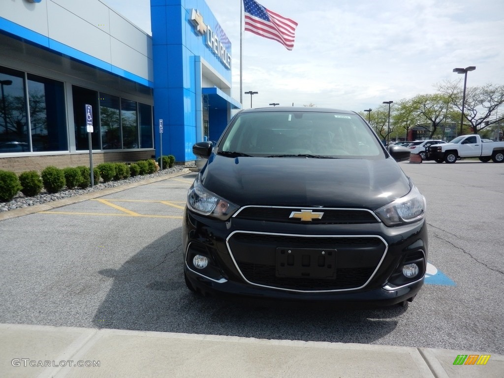2018 Spark LT - Mosaic Black / Jet Black photo #2