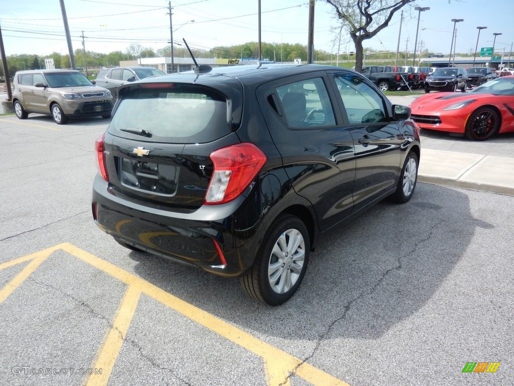 2018 Spark LT - Mosaic Black / Jet Black photo #4