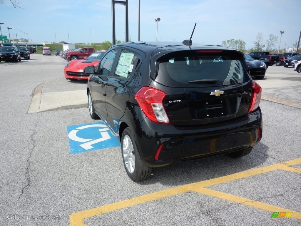 2018 Spark LT - Mosaic Black / Jet Black photo #5