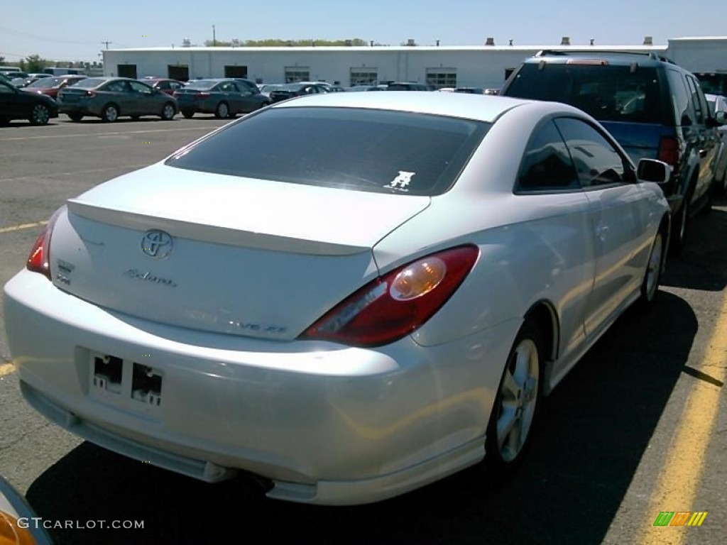 2005 Solara SE V6 Coupe - Arctic Frost Pearl White / Dark Stone photo #2