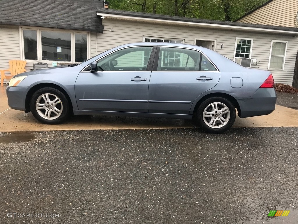 2007 Accord SE Sedan - Cool Blue Metallic / Gray photo #3