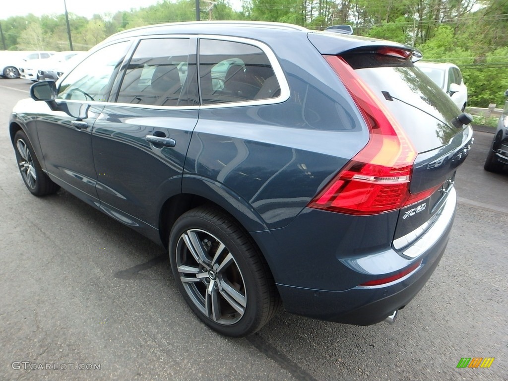2018 XC60 T6 AWD Momentum - Denim Blue Metallic / Amber photo #4