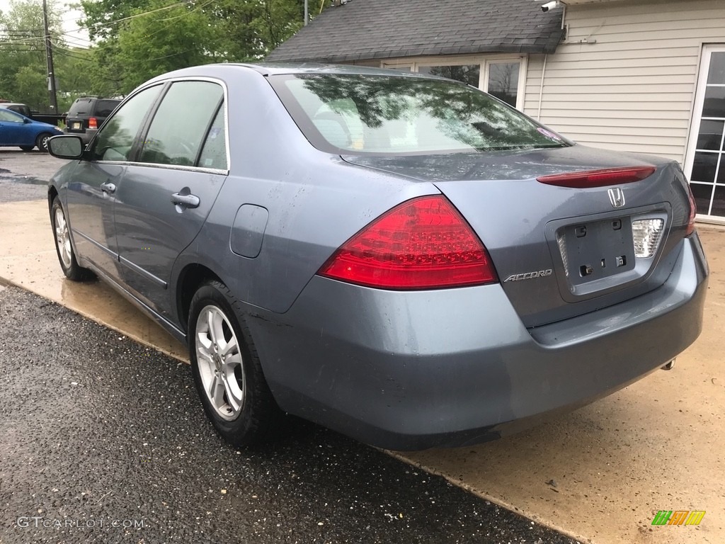 2007 Accord SE Sedan - Cool Blue Metallic / Gray photo #4
