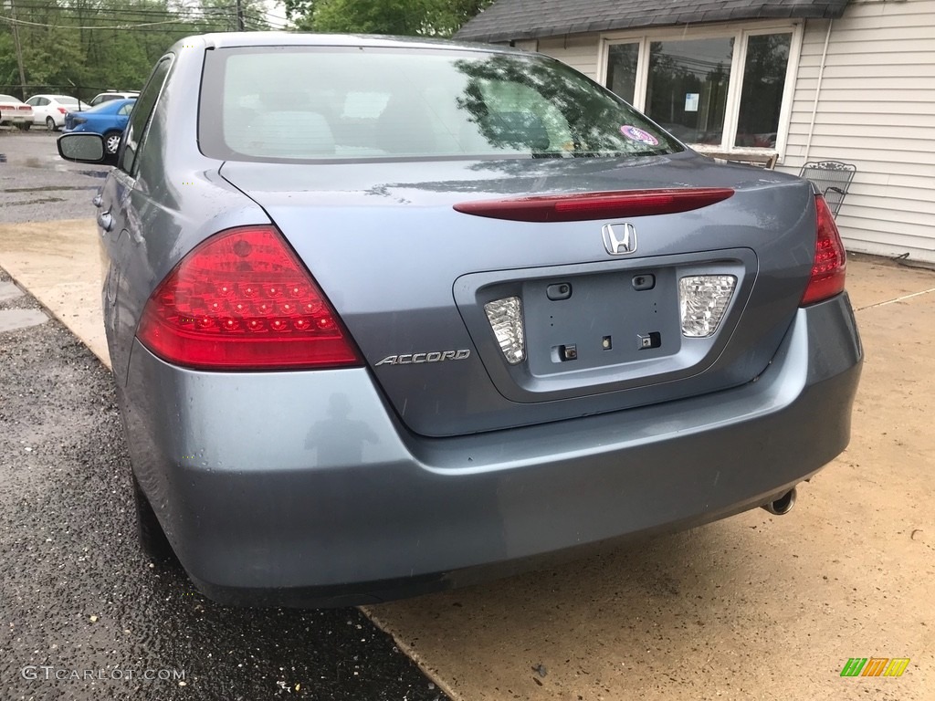 2007 Accord SE Sedan - Cool Blue Metallic / Gray photo #5