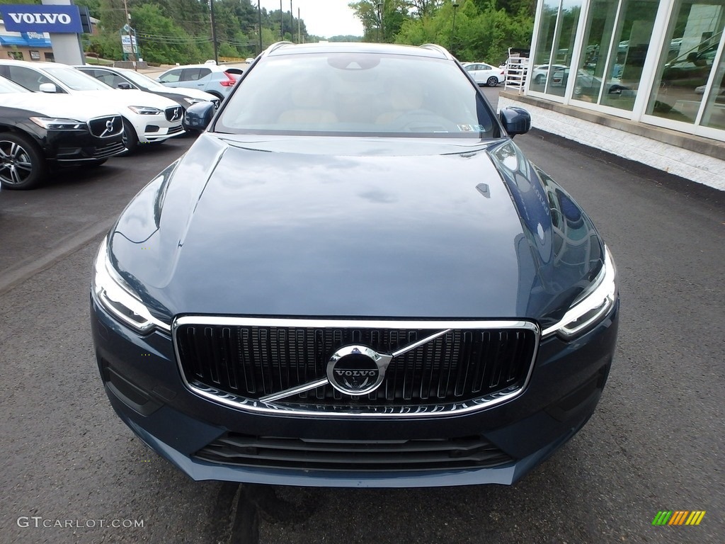2018 XC60 T6 AWD Momentum - Denim Blue Metallic / Amber photo #6