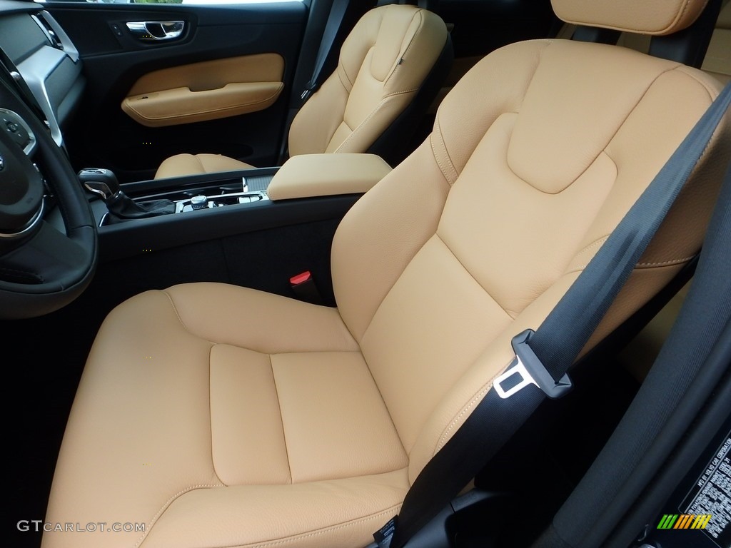 2018 XC60 T6 AWD Momentum - Denim Blue Metallic / Amber photo #7