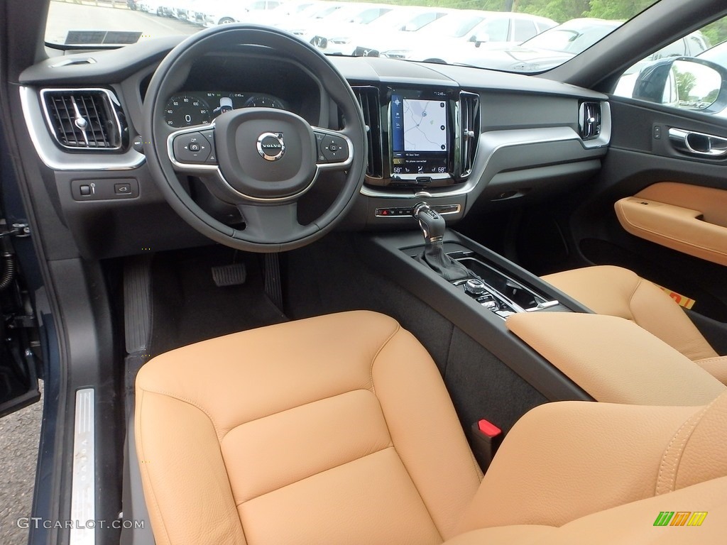 2018 XC60 T6 AWD Momentum - Denim Blue Metallic / Amber photo #9
