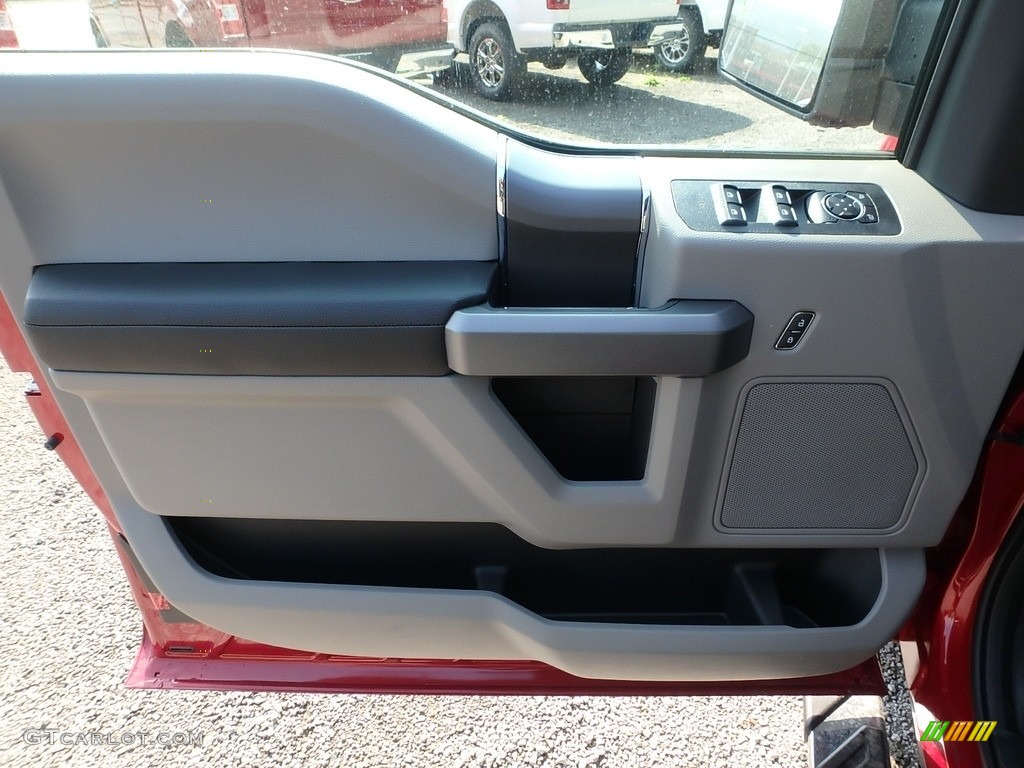 2018 F150 XLT SuperCab 4x4 - Ruby Red / Earth Gray photo #13