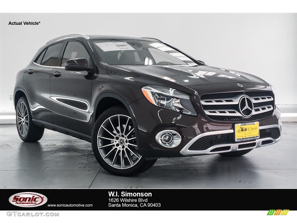 2018 GLA 250 - Cocoa Brown Metallic / Nut Brown photo #1