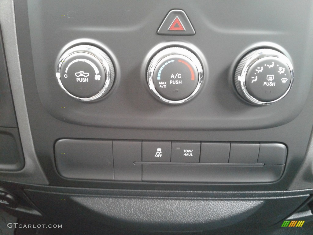2018 1500 Express Crew Cab - Granite Crystal Metallic / Black/Diesel Gray photo #22