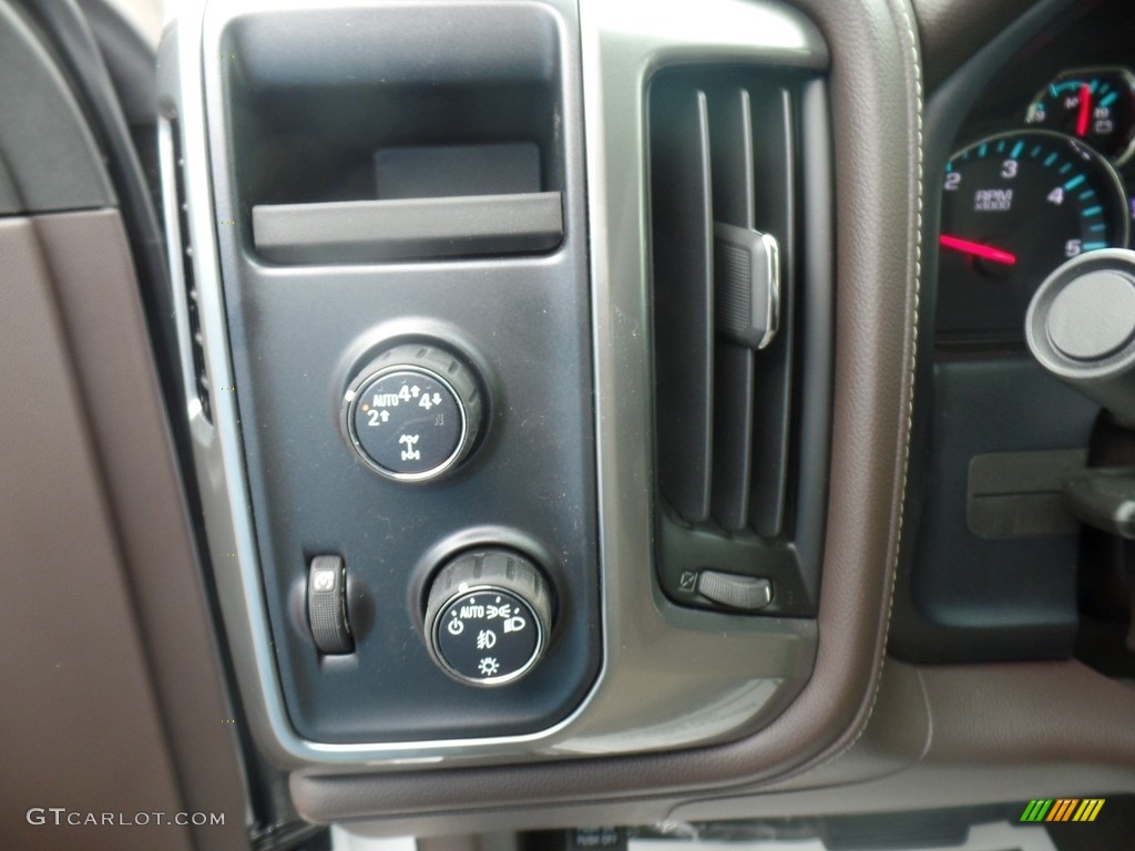2018 Chevrolet Silverado 1500 LTZ Crew Cab 4x4 Controls Photo #127229460