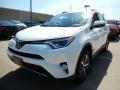 Super White - RAV4 XLE Photo No. 1