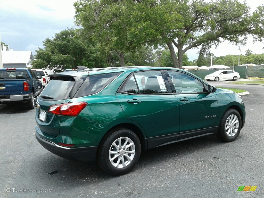 2018 Equinox LS - Ivy Metallic / Medium Ash Gray photo #5