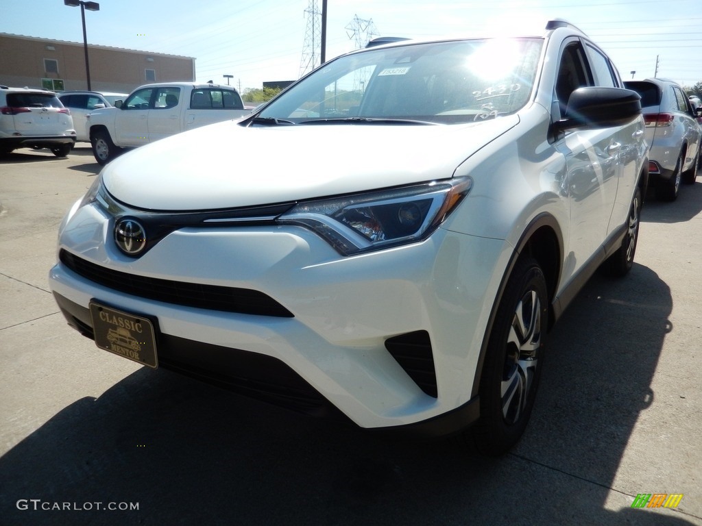 2018 RAV4 LE - Super White / Black photo #1