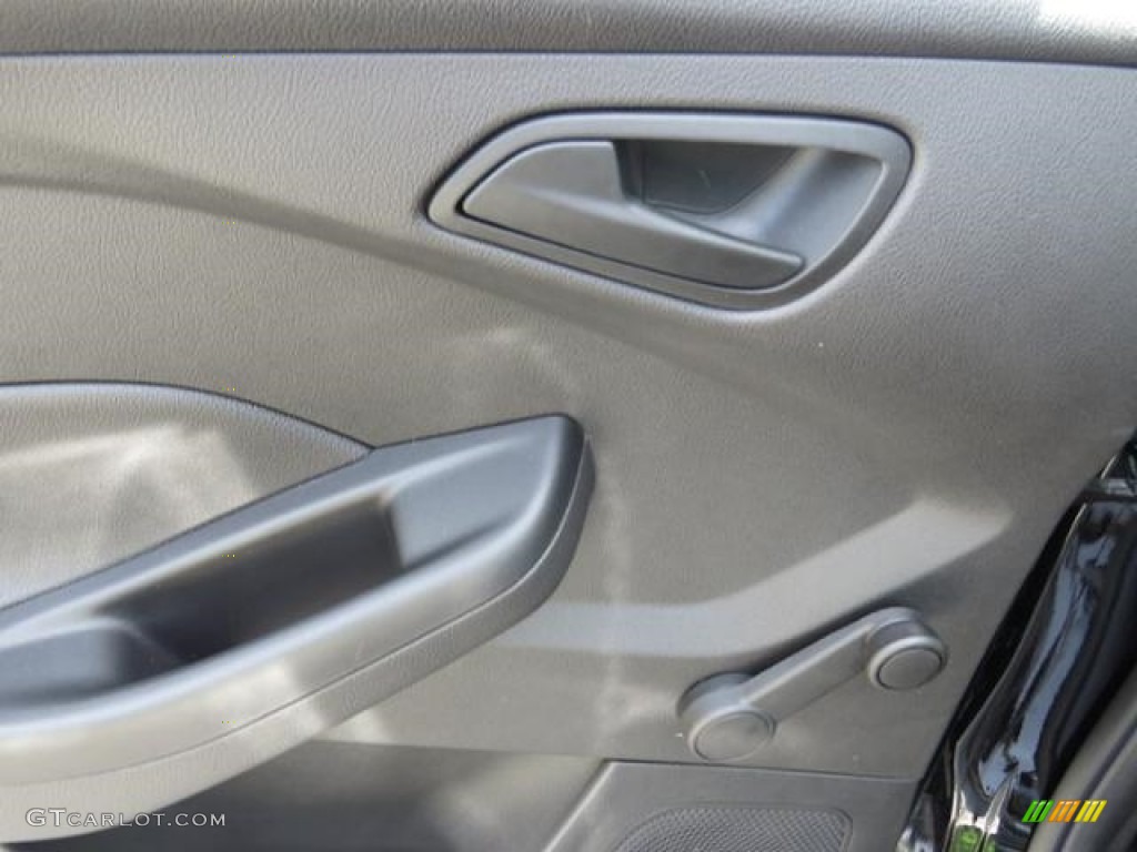 2018 Focus S Sedan - Shadow Black / Charcoal Black photo #6