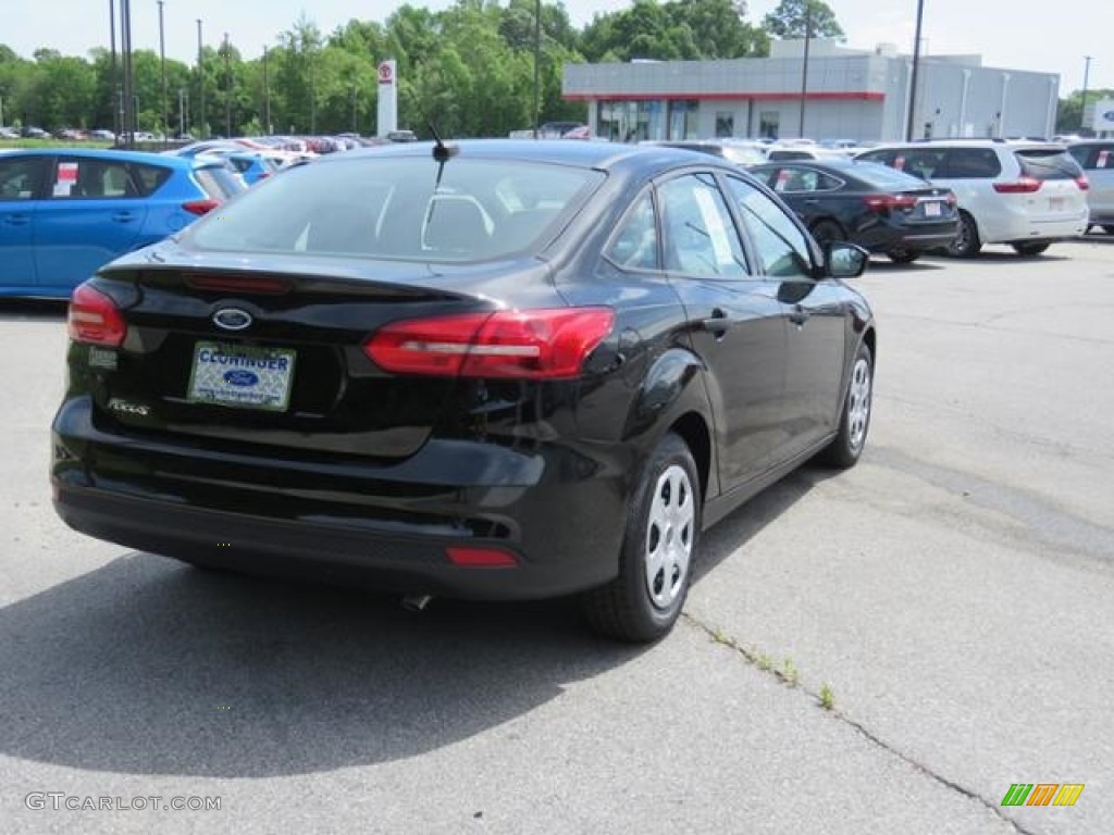 2018 Focus S Sedan - Shadow Black / Charcoal Black photo #21