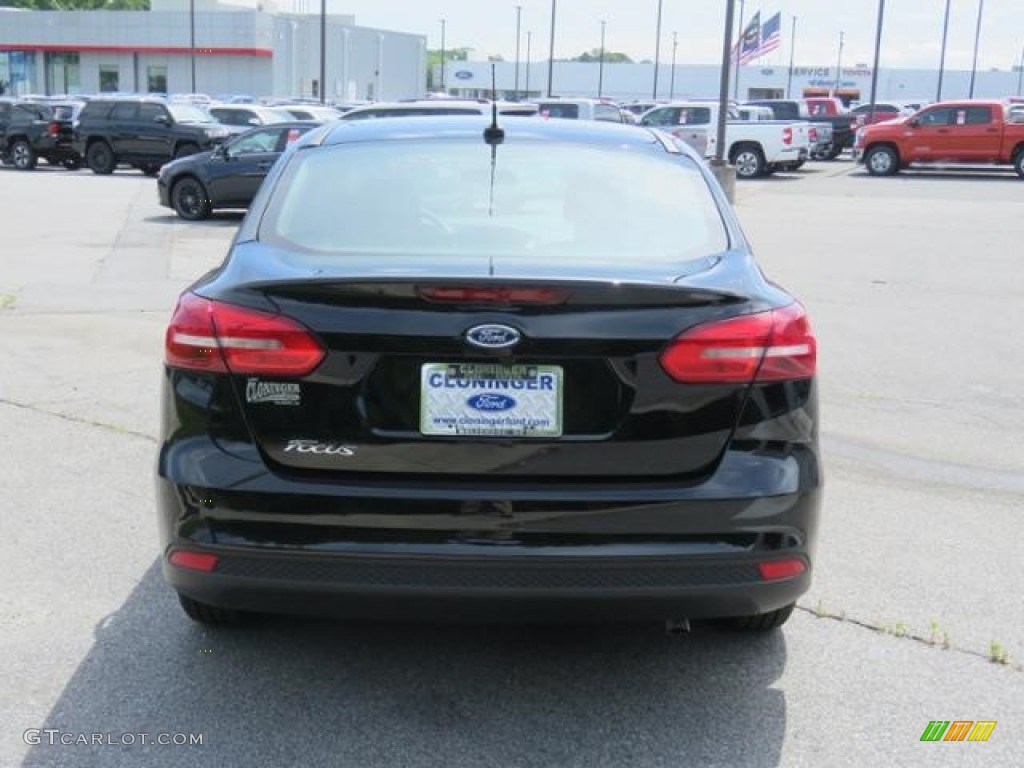 2018 Focus S Sedan - Shadow Black / Charcoal Black photo #22