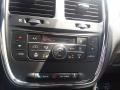 Black Onyx - Grand Caravan GT Photo No. 11