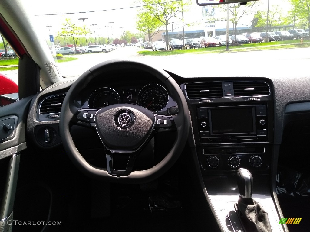 2018 Golf S - Tornado Red / Titan Black photo #4