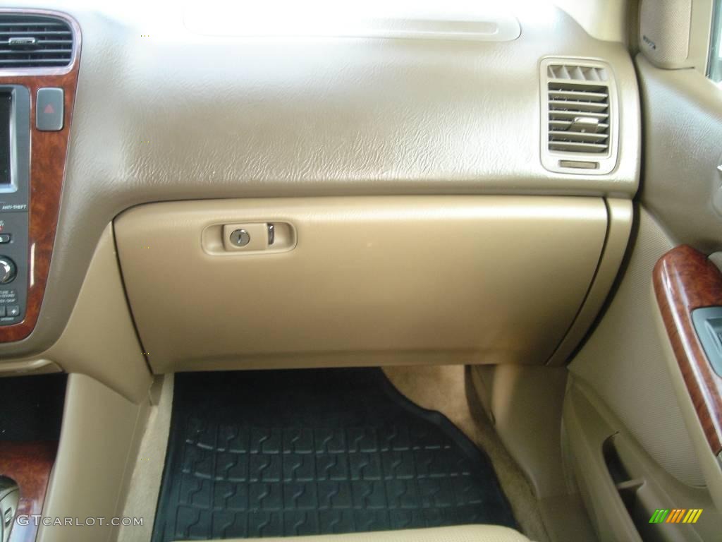 2005 MDX  - Taffeta White / Saddle photo #9