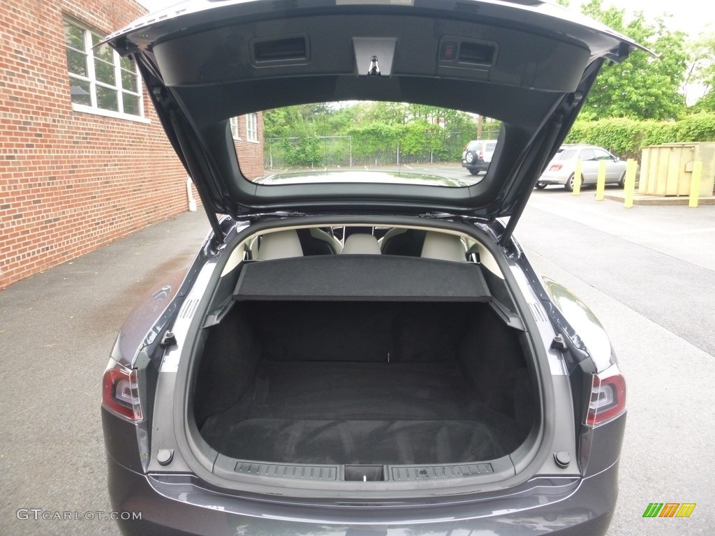 2016 Tesla Model S 90D Trunk Photo #127245109