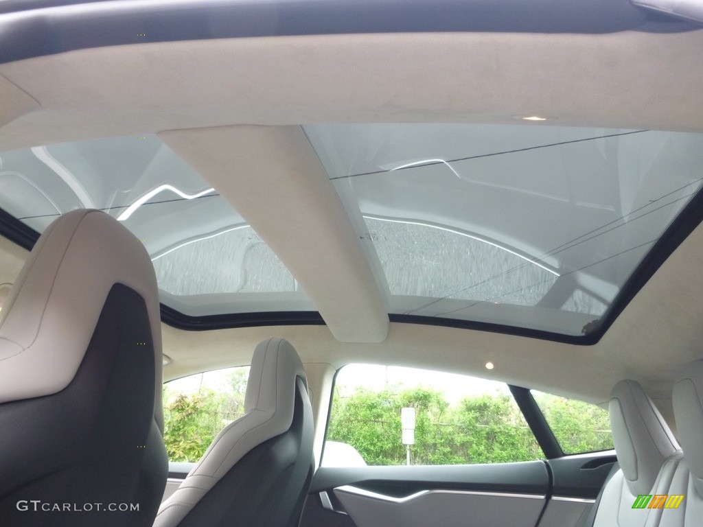 2016 Tesla Model S 90D Sunroof Photos