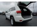 Bright White - Grand Cherokee Laredo Photo No. 17